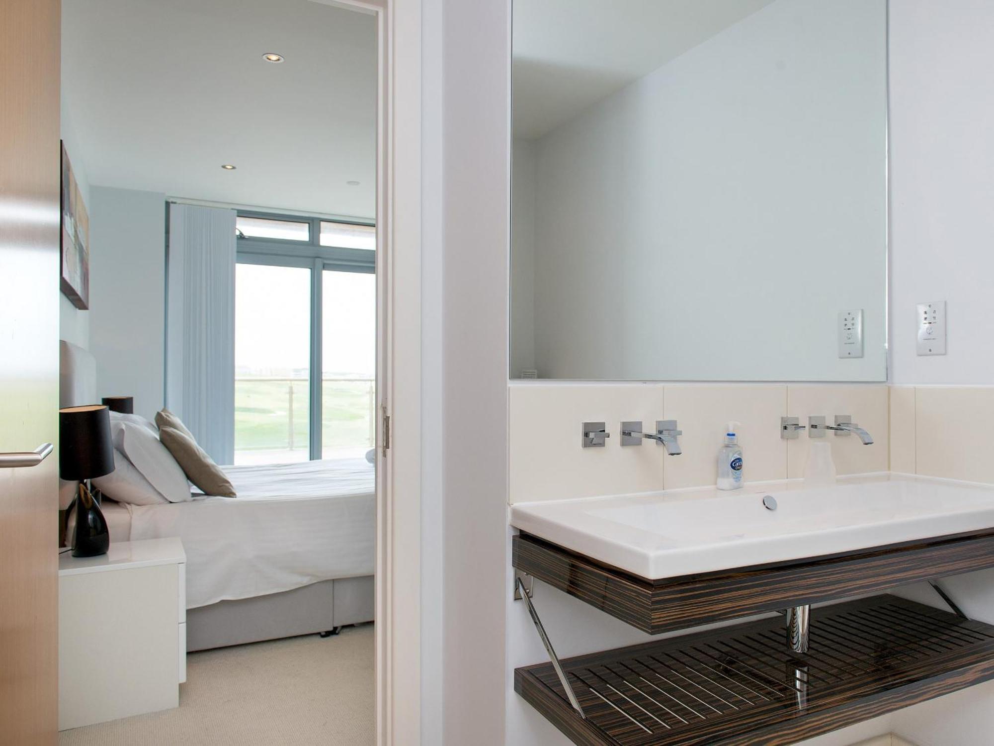 Fistral View - 3 Cribbar Apartment Newquay  Exterior photo